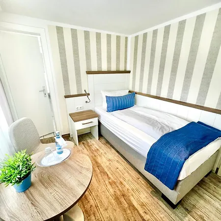 Hotel Zur Seemöwe-3