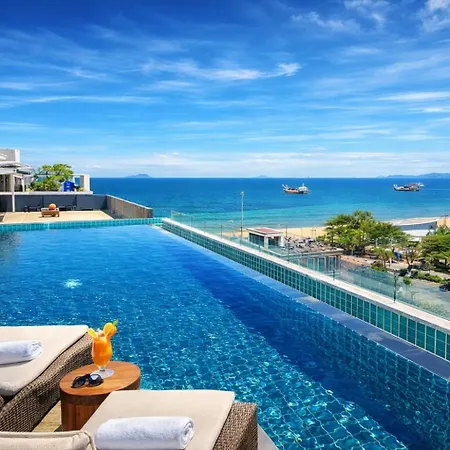 Sunday Beachfront View Jomtien Pattaya-3