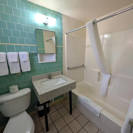 Economy Inn Safford-3