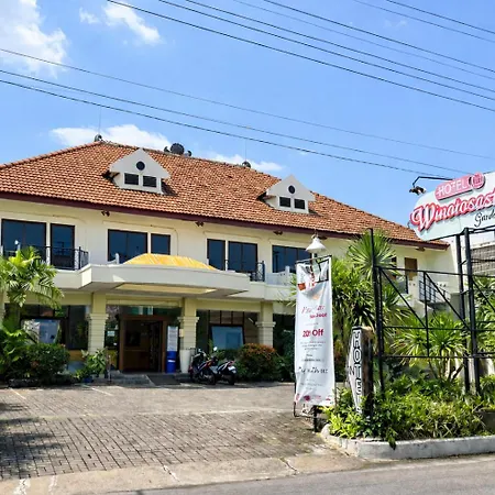 Hotel Winotosastro Garden-3