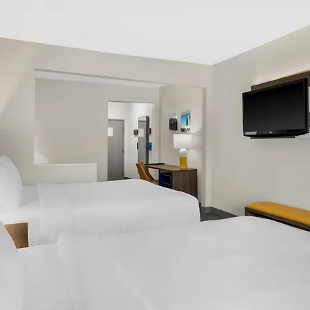 Comfort Suites Fort Wayne North-3