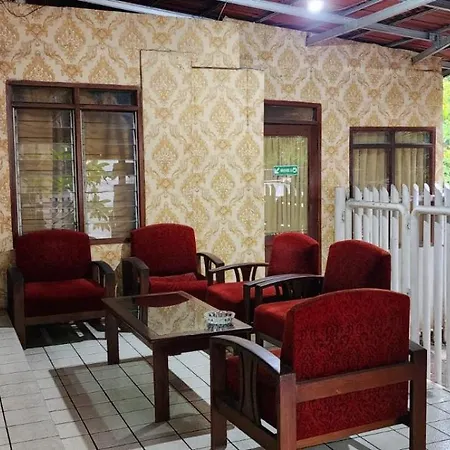 Mayestik Guest House Syariah-2