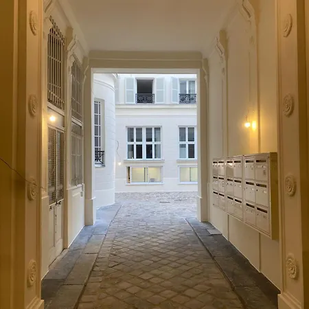 1Er Etage Opera-2