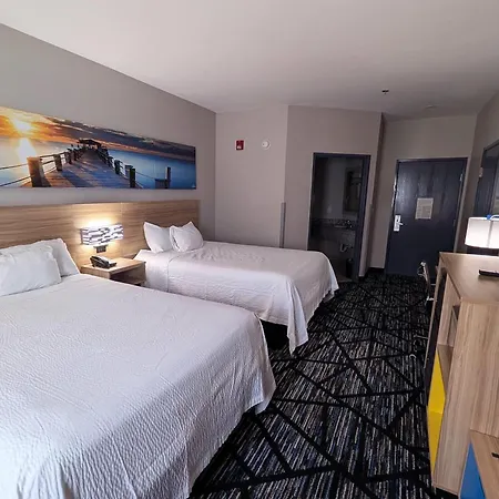 Days Inn & Suites By Wyndham Augusta Near Fort Eisenhower-2