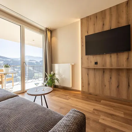 Egger Apartments & Suites-3