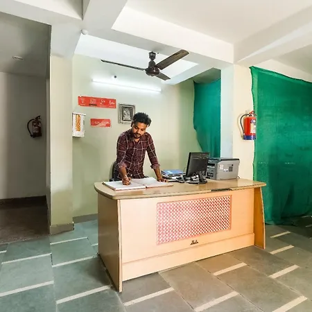 Hotel O Nangloi Railway Station Formerly Chahal Guest House-3
