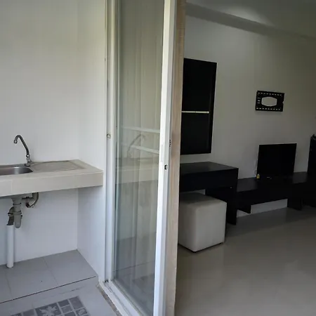 Ruan Plaisoi Apartment-2