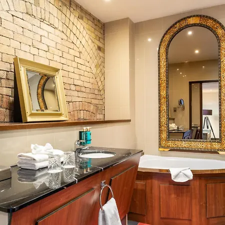 The Trinity City Hotel-2
