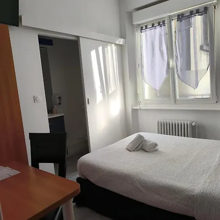 Cit' Hotel Agena-3