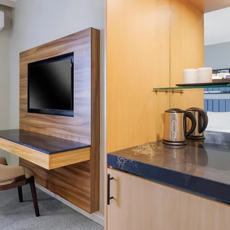 Best Western Plus Travel Inn-2
