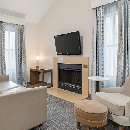 Mainstay Suites St Louis - Galleria-3