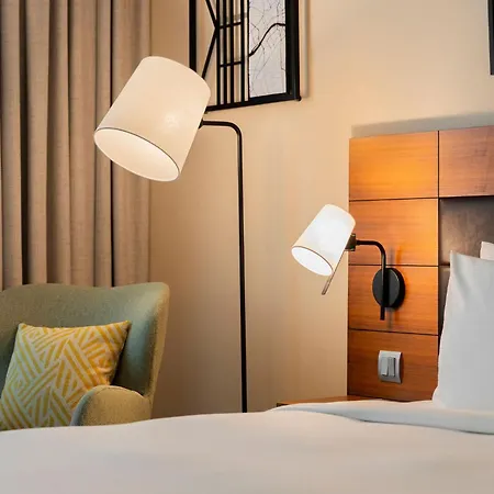 Hilton Garden Inn Frankfurt Airport-3