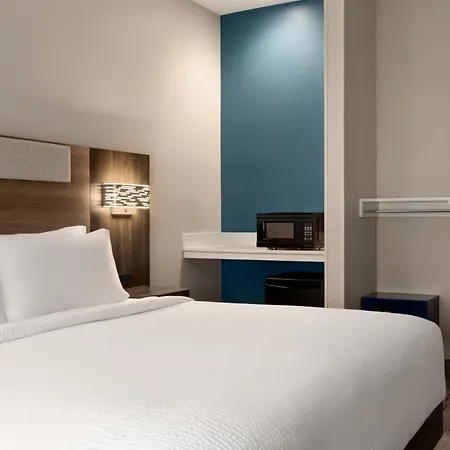 Holiday Inn Express Hotel & Suites Edmond By Ihg-3