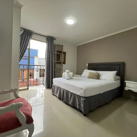 Hotel Suite Santa Rosa-3