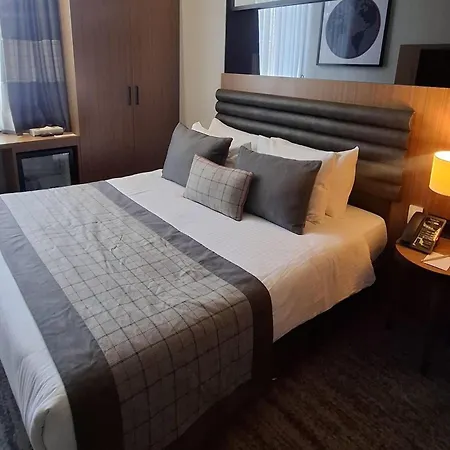 Ramada By Wyndham Budapest City Center-2