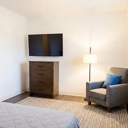 Intown Suites Extended Stay Louisville Ky - Preston Hwy-3
