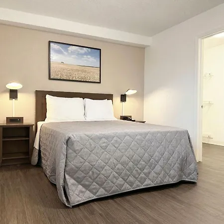 Intown Suites Extended Stay Louisville Ky - Preston Hwy-2