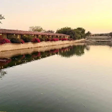 Shikarbadi Heritage Hotel By The Lake - By Hrh Group Of Hotels-2