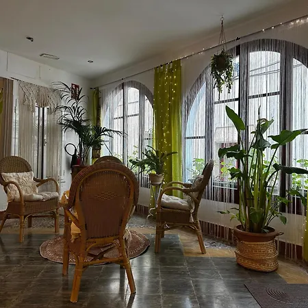 P&R Hostals Codolar-2