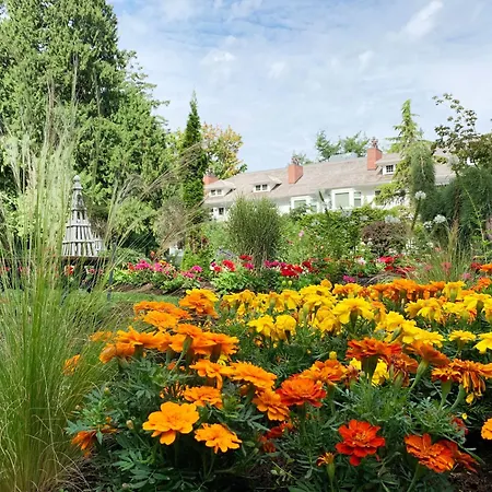 Crown Mansion Boutique Hotel & Villas-2