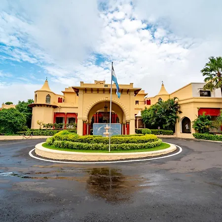 Noor-Us-Sabah Palace-2