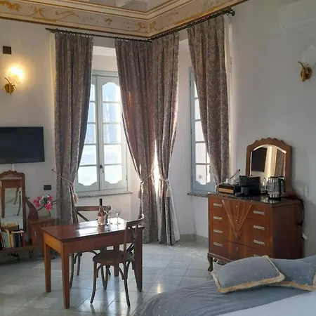Palazzo Del Vicere-3