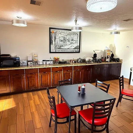 Super 8 By Wyndham Baker City-3
