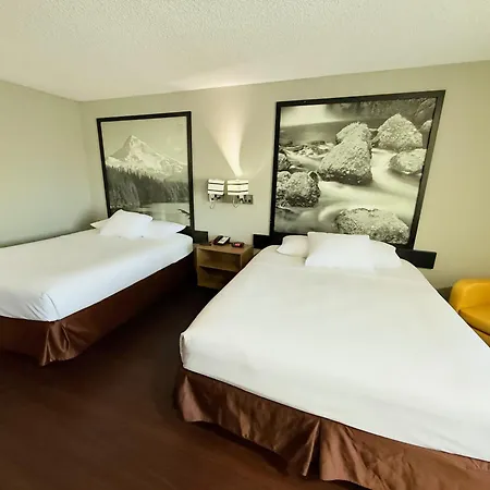 Super 8 By Wyndham Baker City-3