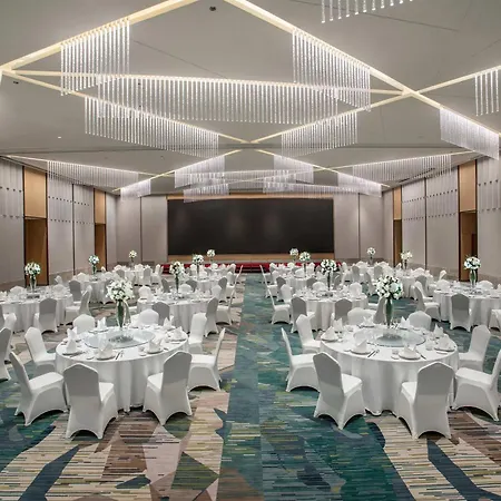 Holiday Inn Wuxi Central Station By Ihg-2