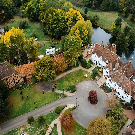 The Kingfisher Pub & Hotel-3
