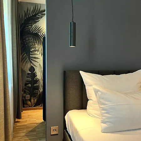 Green Nights Hotel-2