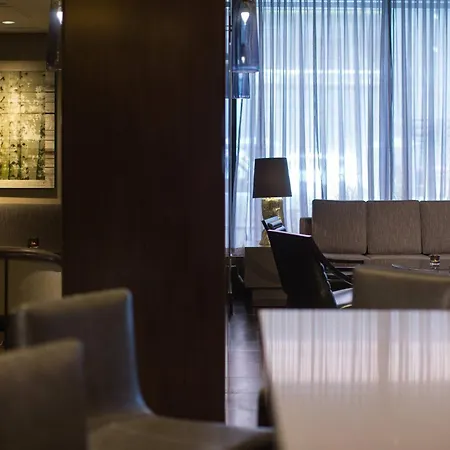 Calgary Marriott Downtown Hotel-3