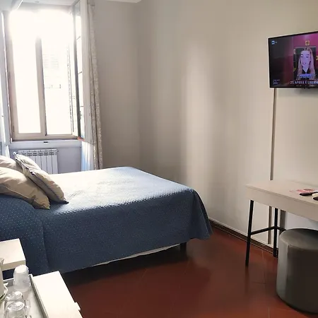 Hotel Tourist House-3