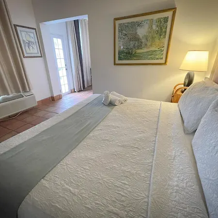 At Wind Chimes Boutique Hotel-2