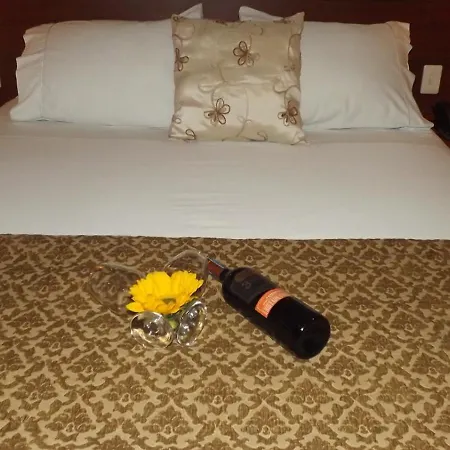 Hotel Retiro 84-3