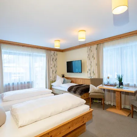 Boutique Hotel Montanara-3