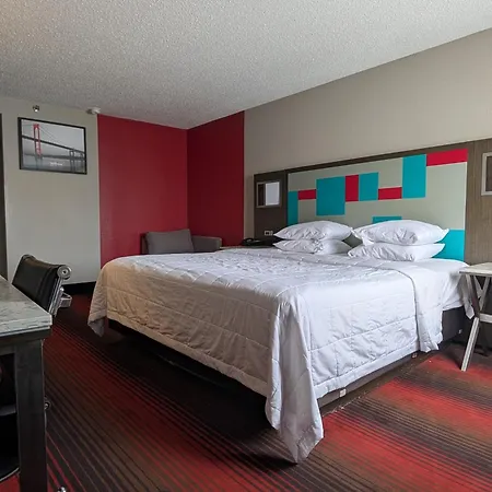 Ramada By Wyndham East Orange-3