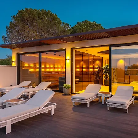 Spa&Wellness Hotel Pinia-2