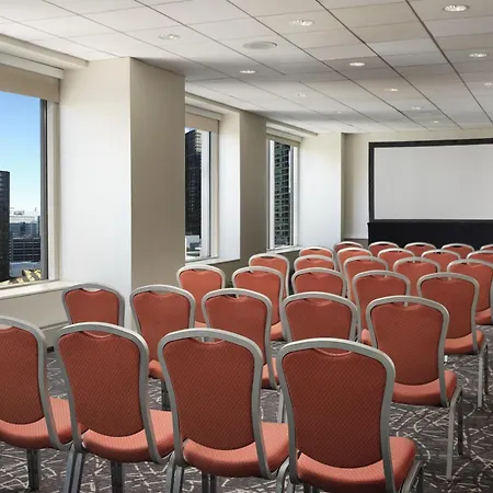Embassy Suites By Hilton Chicago Downtown Magnificent Mile-3