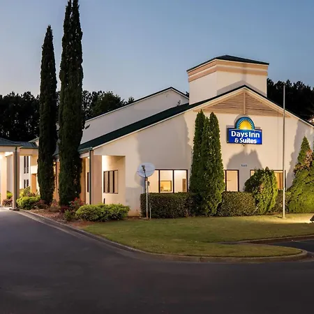 Days Inn & Suites By Wyndham Peachtree Corners Norcross-2