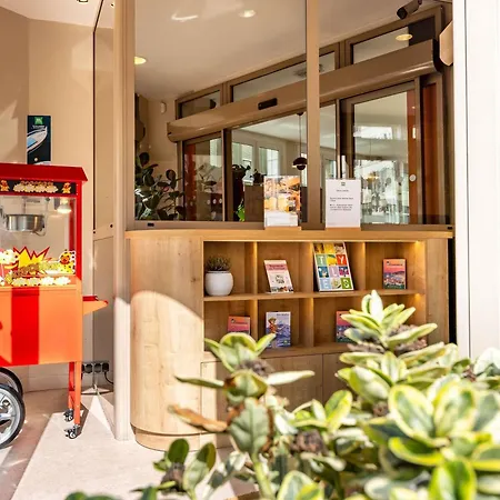 Ibis Styles Marseille Centre Prado Place Castellane-2