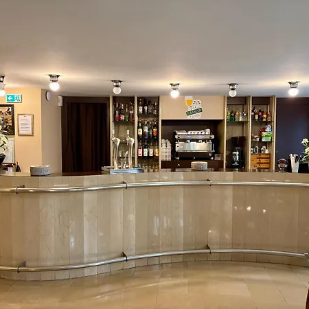 Hotel Saint Sebastien-3