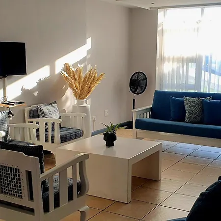 Point Village Hotel And Self Catering-2