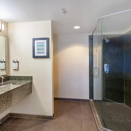Holiday Inn & Suites Scottsdale North - Airpark By Ihg-2