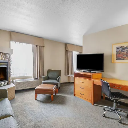 Prairie Crest Red Deer By Ihg-3