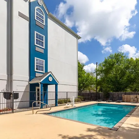 Microtel Inn And Suites Baton Rouge Airport-2