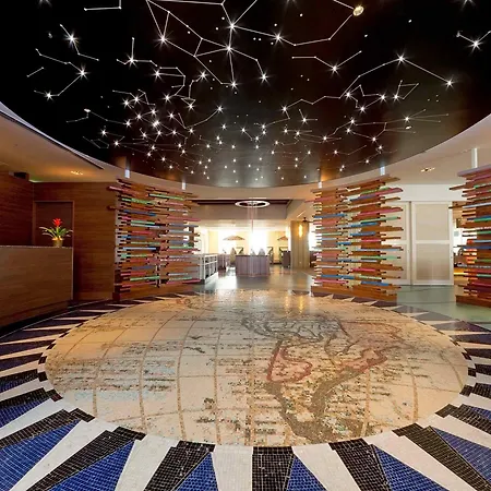 Hotel Universal Port-2