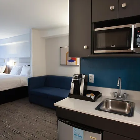 Holiday Inn Express & Suites Logan By Ihg-3