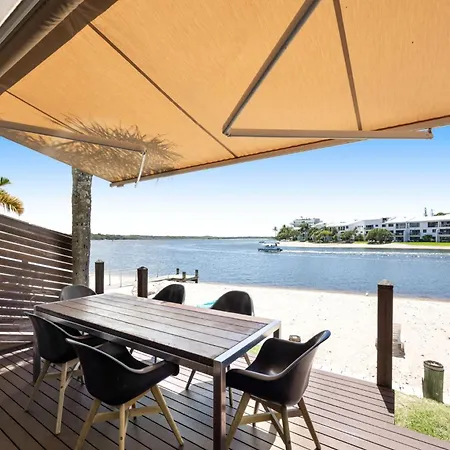 Skippers Cove Waterfront Resort-3