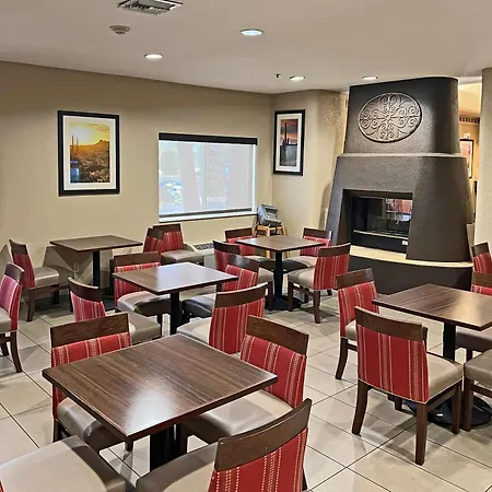 Comfort Suites Peoria Sports Complex-3